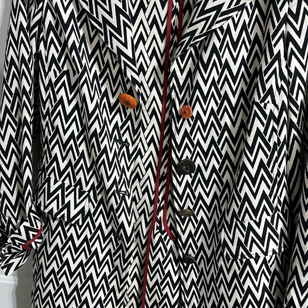 Statement Lightweight Coat - image 5